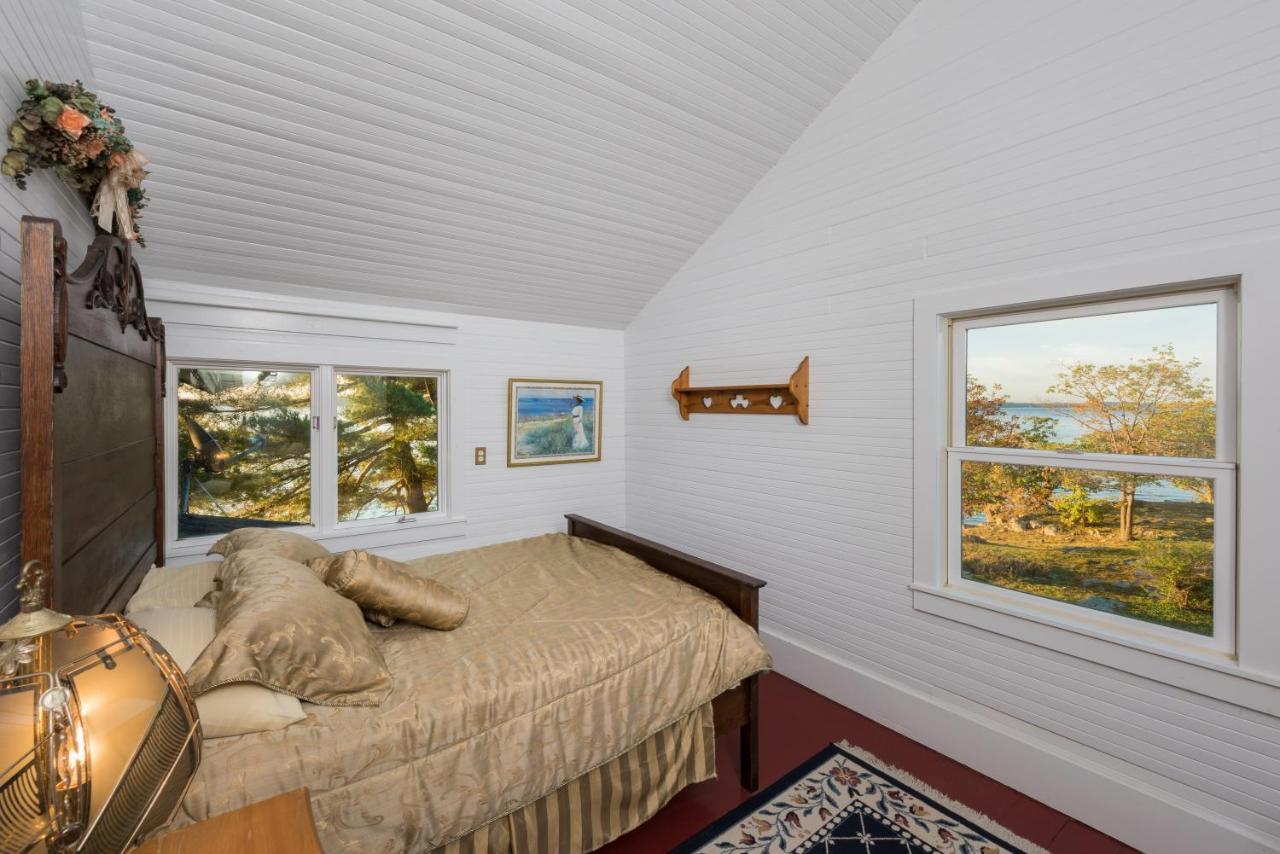 Whiskey River Cottages Formerly Seaway Slips Клейтон Екстер'єр фото