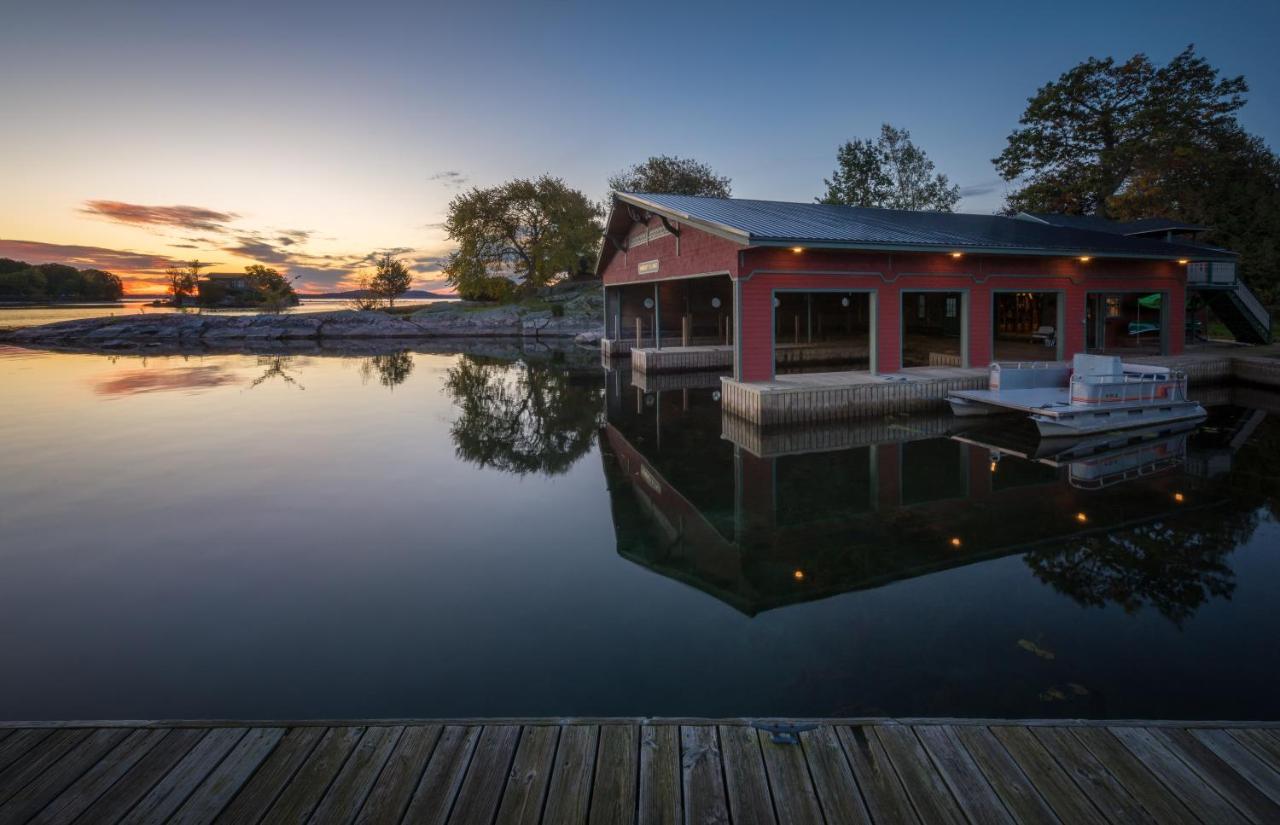 Whiskey River Cottages Formerly Seaway Slips Клейтон Екстер'єр фото