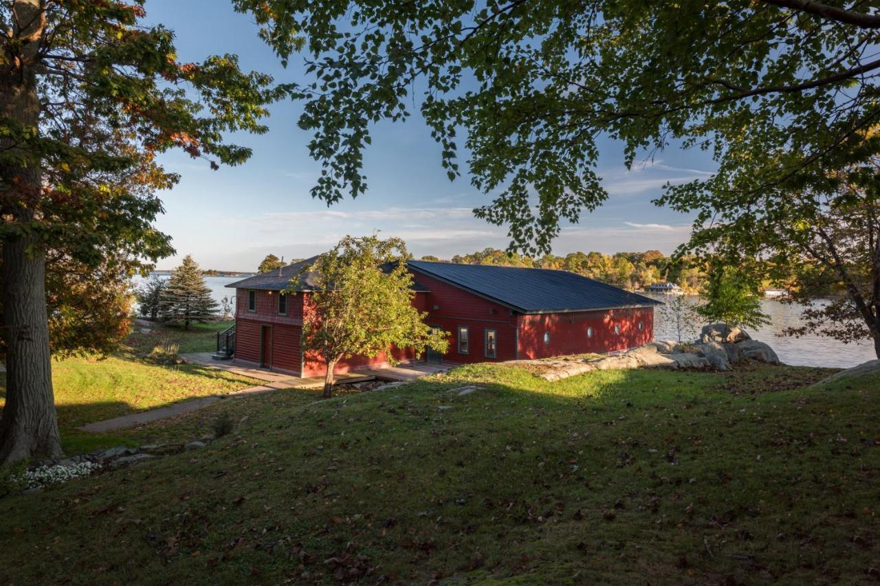 Whiskey River Cottages Formerly Seaway Slips Клейтон Екстер'єр фото